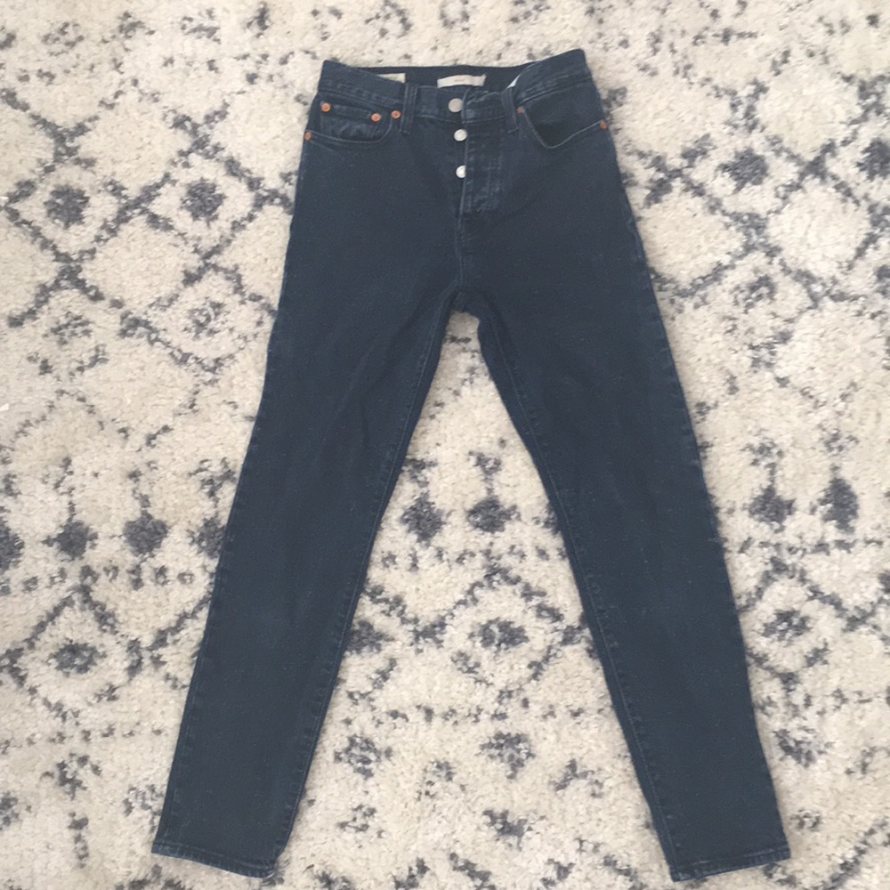 NWOT Wedgie fit Levi size 25